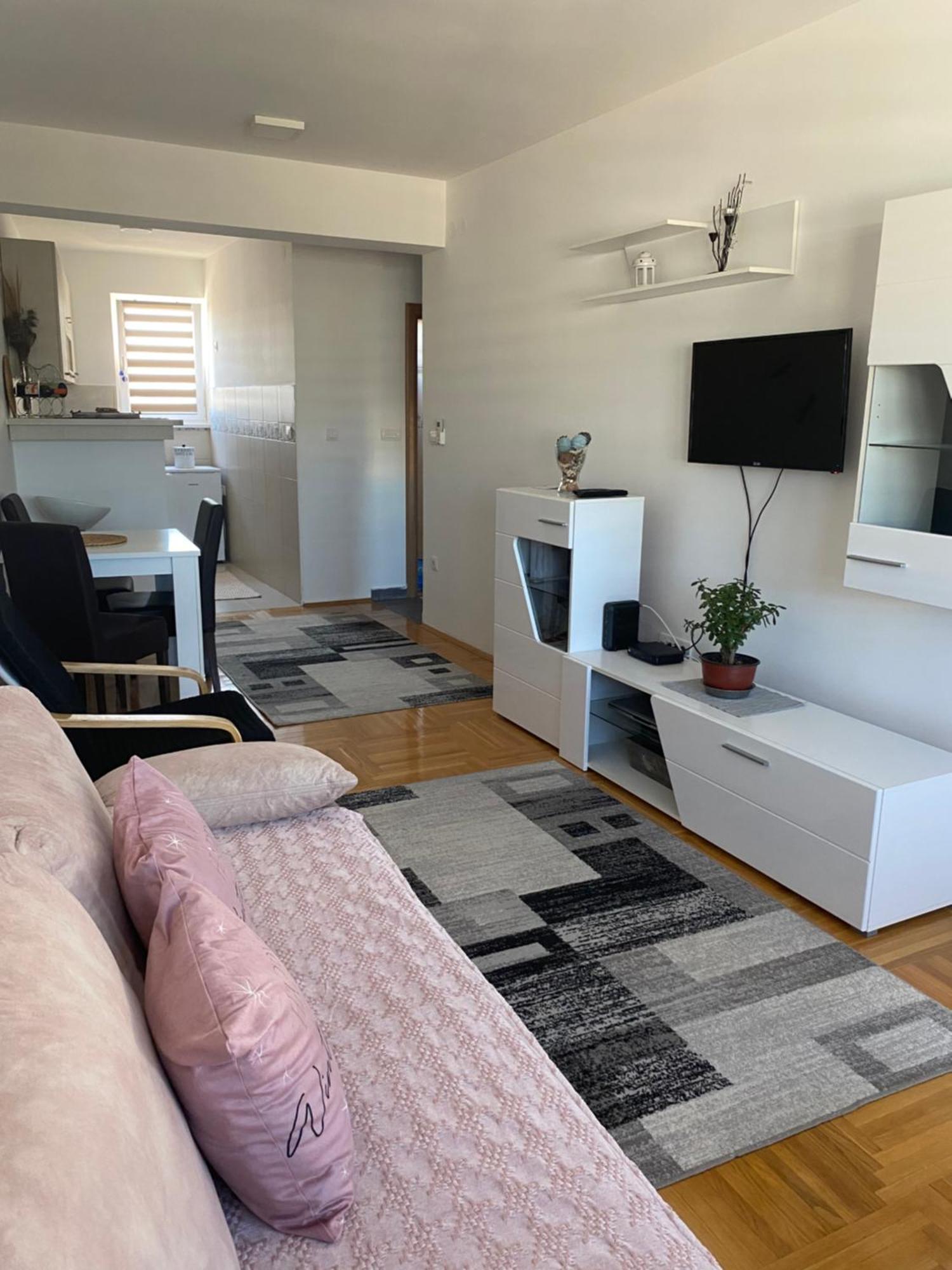 Mka Suite Kragujevac Dış mekan fotoğraf